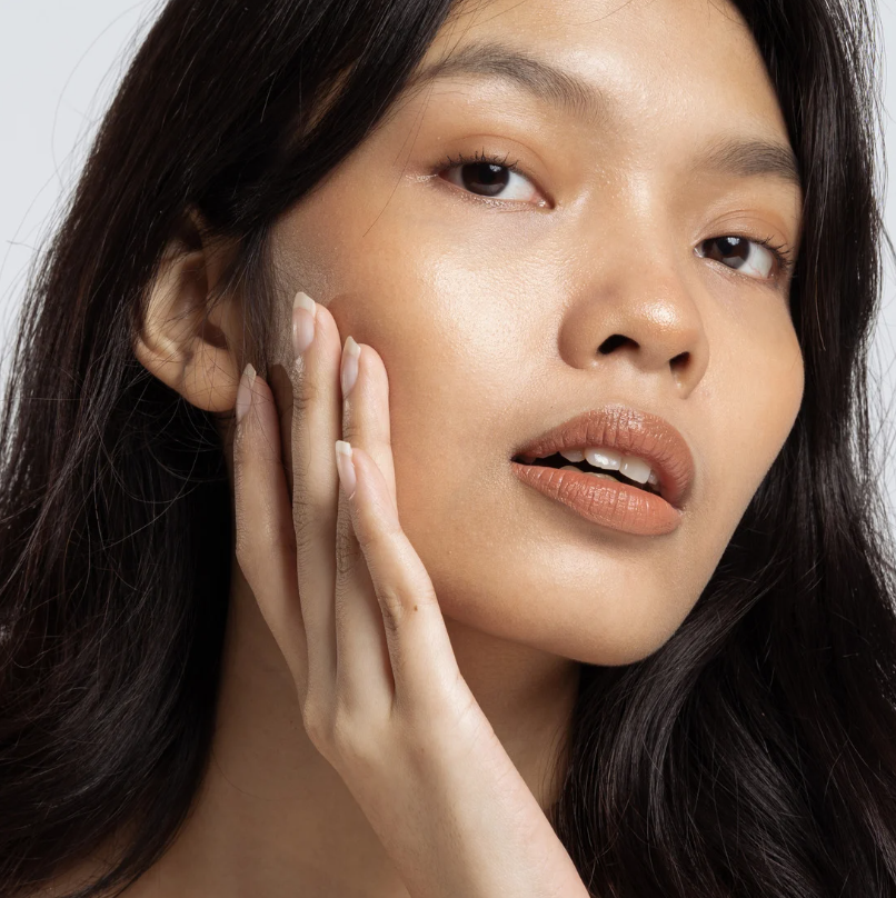 Celle Glow:  Your skin glow, Your confidence!